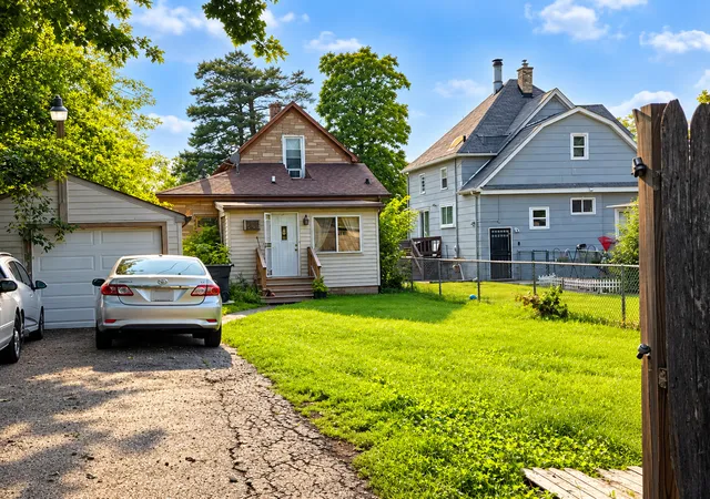 Photo 4 of Single family home for sale at 2903 Gabriel Ave, Zion, IL 60099 | MLS# 12773308 | Listing updated on 2026-10-06