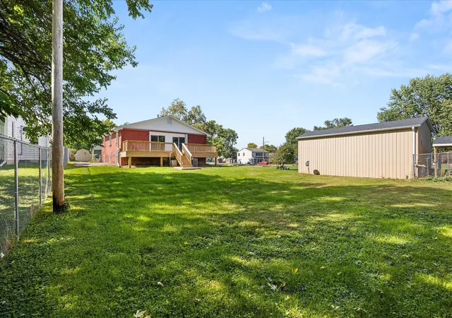 Listing Photo 5 - Condo for sale in building located at 702 4th Ave, Ottawa, IL 61350