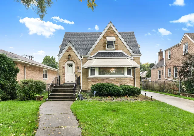 Photo 1 of Single family home for sale at 1733 N 73rd Avenue, Elmwood Park, IL 60707 | MLS# 12773316 | Listing updated on 2026-10-06