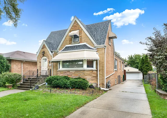 Photo 2 of Single family home for sale at 1733 N 73rd Avenue, Elmwood Park, IL 60707 | MLS# 12773316 | Listing updated on 2026-10-06