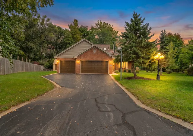 Photo 3 of Sale Pending at 2354 Winfield Ct, Rockton, IL 61072 | MLS# 12773332 | Listing updated on 2026-10-07