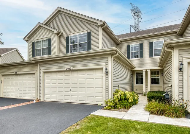 Townhouse for sale at 2043 S Kristina Ln, Round Lake, IL 60073 | MLS# 12773347