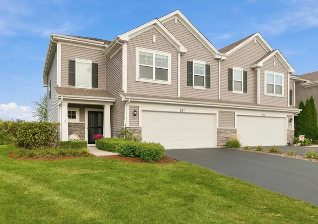 Photo 1 of Townhouse for sale at 667 Anchorage Ct, Pingree Grove, IL 60140 | MLS# 12773351 | Listing updated on 2026-10-07