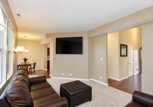 Photo 3 of Townhouse for sale at 667 Anchorage Ct, Pingree Grove, IL 60140 | MLS# 12773351 | Listing updated on 2026-10-07