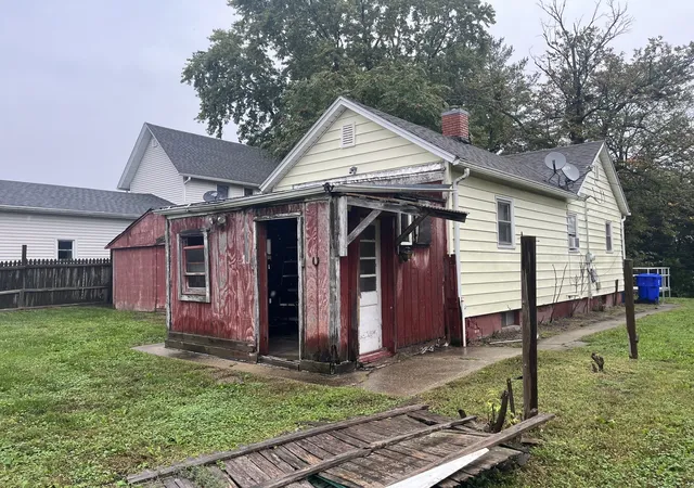 Photo 3 of Single family home for sale at 815 N Grace Ave, Kewanee, IL 61443 | MLS# 12773368 | Listing updated on 2026-10-05