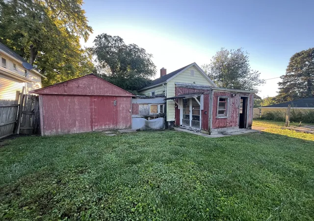 Photo 3 of Single family home for sale at 815 N Grace Ave, Kewanee, IL 61443 | MLS# 12773368 | Listing updated on 2026-10-05