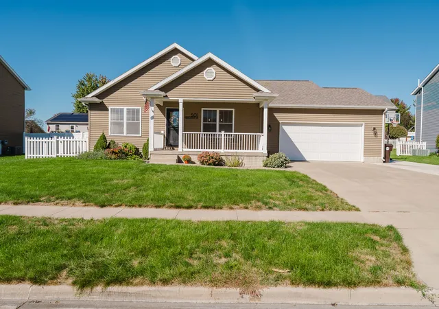 Photo 1 of Single family home for sale at 501 Newcastle Dr, Mackinaw, IL 61755 | MLS# 12773382 | Listing updated on 2026-10-08