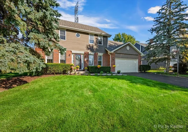 Photo 2 of Single family home for sale at 765 Crest Dr, Cary, IL 60013 | MLS# 12773386 | Listing updated on 2026-10-07