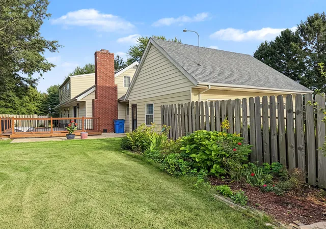 Photo 3 of Single family home for sale at 2016 E 2100 North Rd, Watseka, IL 60970 | MLS# 12773395 | Listing updated on 2026-10-08