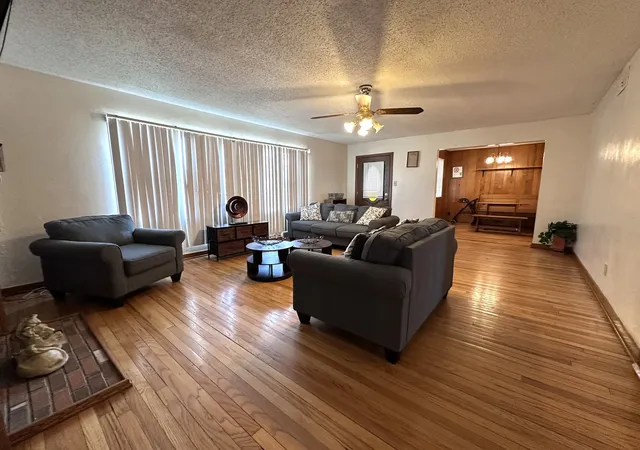 Photo 3 of Single family home for sale at 1107 Locust St, Sterling, IL 61081 | MLS# 12773399 | Listing updated on 2026-10-07