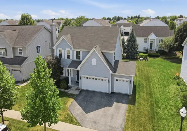 Photo 2 of Single family home for sale at 3016 Monterey Ln, Wadsworth, IL 60083 | MLS# 12773401 | Listing updated on 2026-10-06