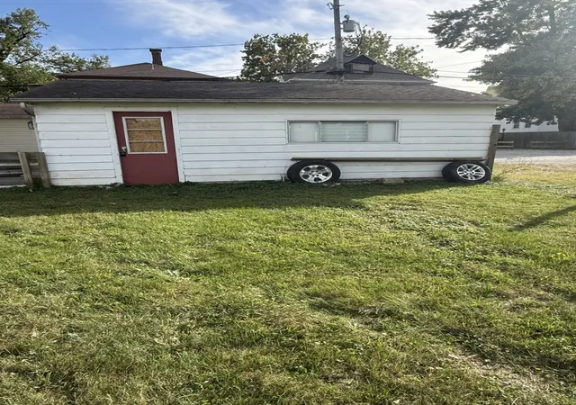 Photo 3 of Land for sale at 607 E Jefferson St, Bloomington, IL 61701 | MLS# 12773406 | Listing updated on 2026-10-06