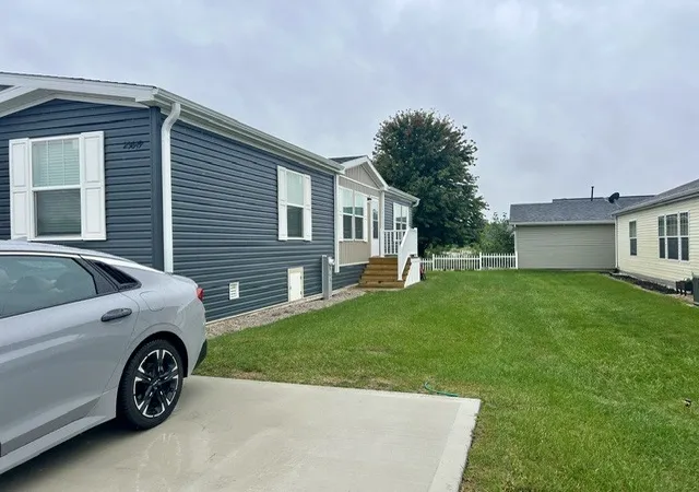 Photo 2 of Manufactured home for sale at 23649 W Lakepoint Dr, Channahon, IL 60410 | MLS# 12773428 | Listing updated on 2026-10-06