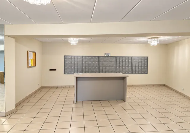 Photo 4 of Condo for sale at 16 E Old Willow Rd #304S, Prospect Heights, IL 60070 | MLS# 12773438 | Listing updated on 2026-10-07