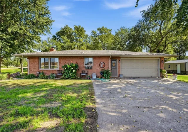Photo 2 of Single family home for sale at 1926 N 31st Road, Ottawa, IL 61350 | MLS# 12773460 | Listing updated on 2026-10-03