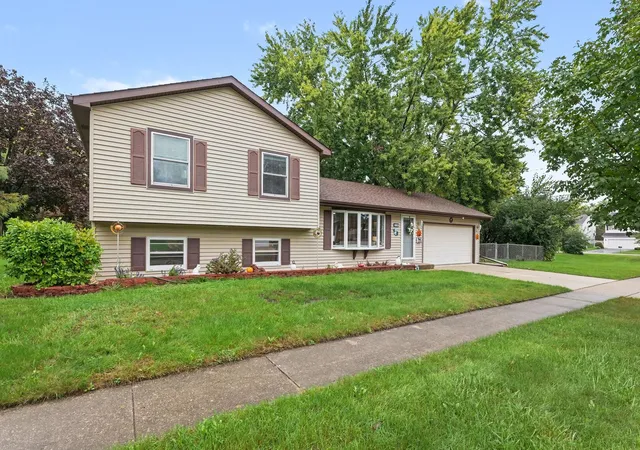 Single family home for sale at 430 E Morse Ave, Bartlett, IL 60103 | MLS# 12773488