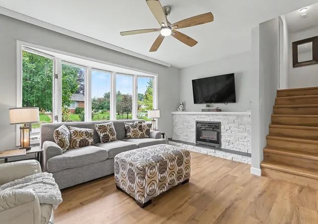 Photo 2 of Single family home for sale at 430 E Morse Ave, Bartlett, IL 60103 | MLS# 12773488 | Listing updated on 2026-10-02