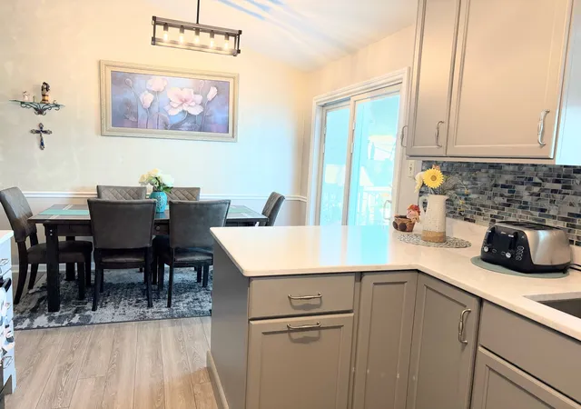 Photo 4 of Single family home for sale at 3267 Cathy Dr, Joliet, IL 60431 | MLS# 12773497 | Listing updated on 2026-10-07