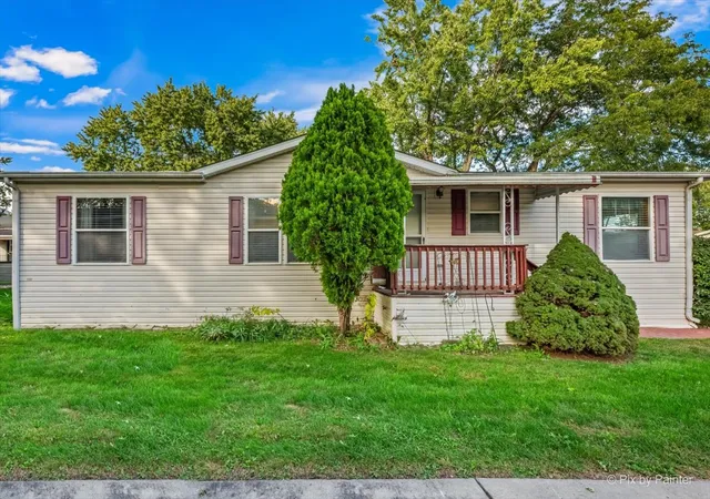 Photo 1 of Manufactured home for sale at 1130 Country Clb Rd, Elgin, IL 60123 | MLS# 12773502 | Listing updated on 2026-10-06