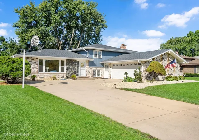 Photo 1 of Single family home for sale at 7014 Wilcox Ave, Darien, IL 60561 | MLS# 12773504 | Listing updated on 2026-10-03
