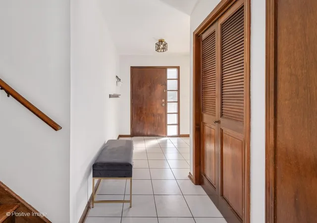 Photo 3 of Single family home for sale at 7014 Wilcox Ave, Darien, IL 60561 | MLS# 12773504 | Listing updated on 2026-10-03