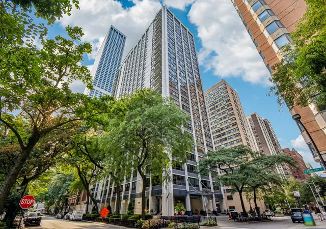 Condo for sale at 222 E Pearson St #1006, Chicago, IL 60611 | MLS# 12773512