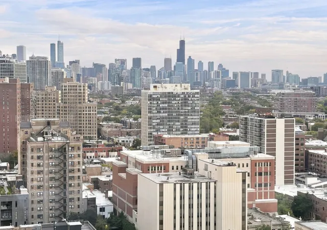 Photo 3 of Condo for sale at 2700 N Hampden Ct #8B, Chicago, IL 60614 | MLS# 12773517 | Listing updated on 2026-10-07