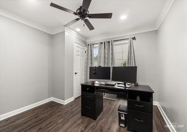 Photo 4 of Single family home for sale at 255 Mayfair Ln, South Elgin, IL 60177 | MLS# 12773522 | Listing updated on 2026-10-04