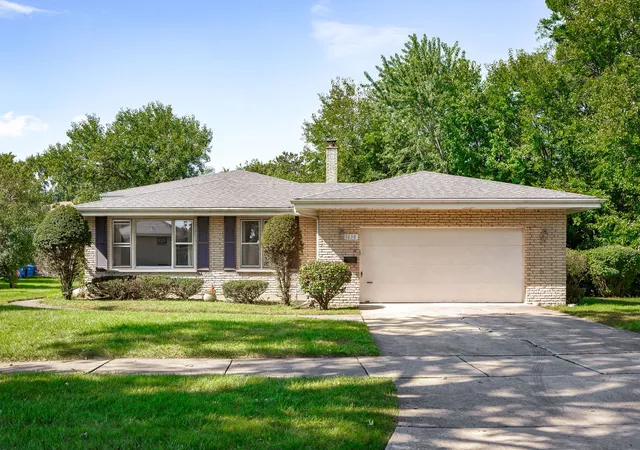 Photo 1 of Single family home for sale at 1038 S Sunset Ave, Elmhurst, IL 60126 | MLS# 12773527 | Listing updated on 2026-10-07