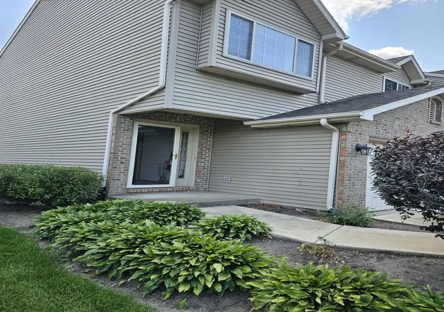 Photo 1 of Townhouse for sale at 22935 Judith Dr, Plainfield, IL 60586 | MLS# 12773560 | Listing updated on 2026-10-30