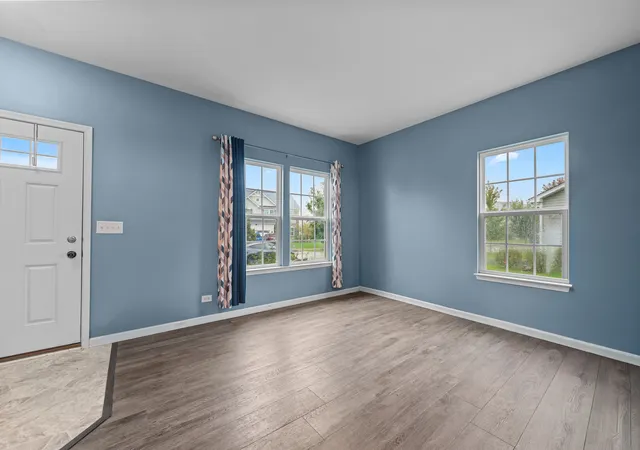Photo 3 of Single family home for sale at 603 Silver Lake St, Joliet, IL 60431 | MLS# 12773561 | Listing updated on 2026-10-07