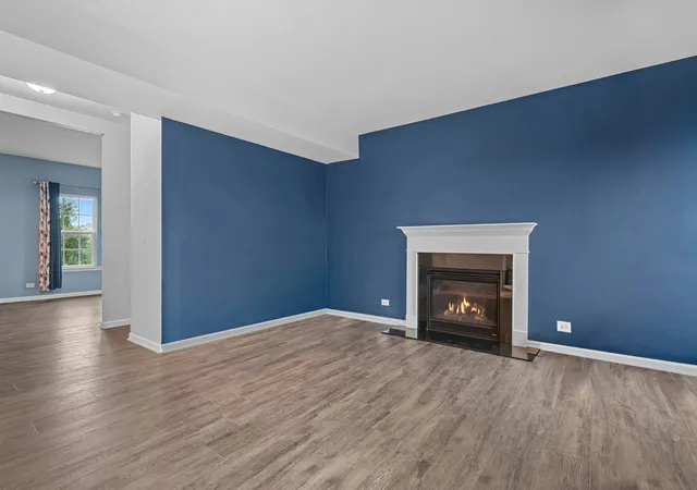 Photo 4 of Single family home for sale at 603 Silver Lake St, Joliet, IL 60431 | MLS# 12773561 | Listing updated on 2026-10-07