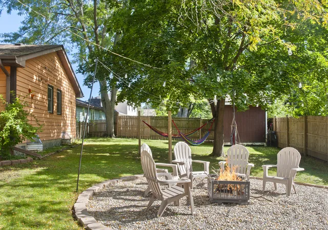 Photo 3 of Single family home for sale at 4259 Lake Park Ave, Gurnee, IL 60031 | MLS# 12773567 | Listing updated on 2026-10-08