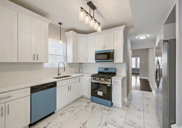 Photo 3 of Single family home for sale at 7522 S Carpenter St, Chicago, IL 60620 | MLS# 12773570 | Listing updated on 2026-10-07