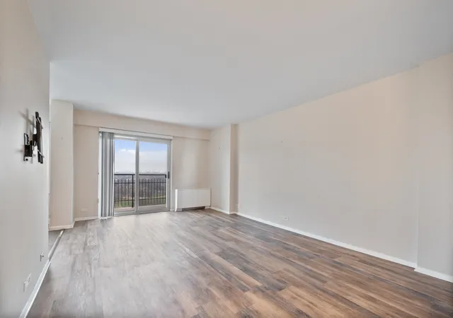 Photo 2 of Condo for sale at 7033 N Kedzie Ave #1707, Chicago, IL 60645 | MLS# 12773577 | Listing updated on 2026-10-05