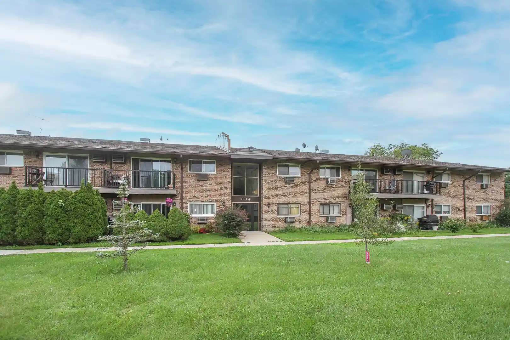 Listing Photo 1 - Condo for sale in 804 E Old Willow Rd located at 804 E Old Willow Rd, Prospect Heights, IL 60070 - Unit #105
