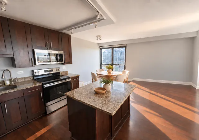 Photo 2 of Condo for sale at 2930 N Sheridan Rd #2201, Chicago, IL 60657 | MLS# 12773622 | Listing updated on 2026-10-09