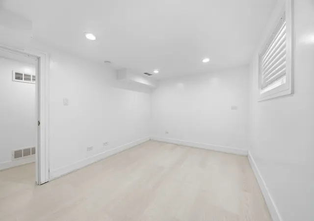 Photo 40 of Single family home for sale at 6148 S Moody Ave, Chicago, IL 60638 | MLS# 12773629 | Listing updated on 2026-10-18