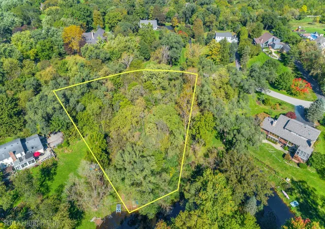Photo 1 of Land for sale at 26709 W Leon Dr, Barrington, IL 60010 | MLS# 12773637 | Listing updated on 2026-10-07