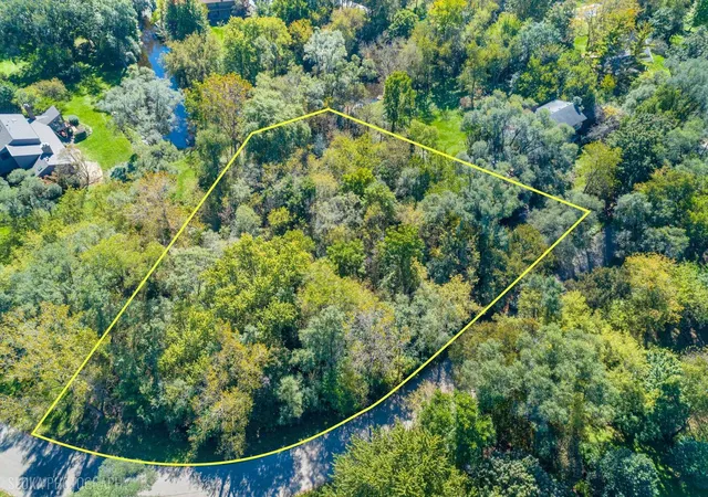 Photo 3 of Land for sale at 26709 W Leon Dr, Barrington, IL 60010 | MLS# 12773637 | Listing updated on 2026-10-07