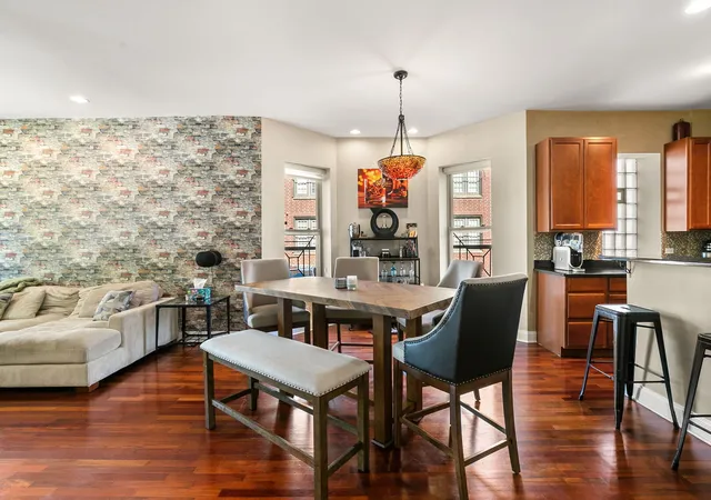 Listing Photo 4 - Condo for sale in building located at 4311 S Forrestville Ave, Chicago, IL 60653 - Unit #1N