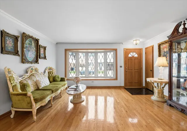 Photo 2 of Single family home for sale at 5800 N Octavia Ave, Chicago, IL 60631 | MLS# 12773643 | Listing updated on 2026-10-09