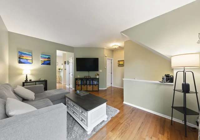 Photo 4 of Condo for sale at 1105 Village Ctr Pkwy #2, Aurora, IL 60506 | MLS# 12773652 | Listing updated on 2026-10-07