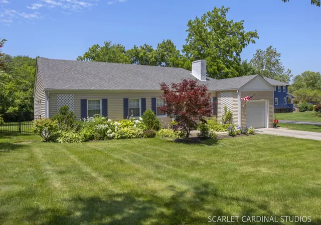 Photo 2 of Single family home for sale at 118 S President St, Wheaton, IL 60187 | MLS# 12773682 | Listing updated on 2026-10-22