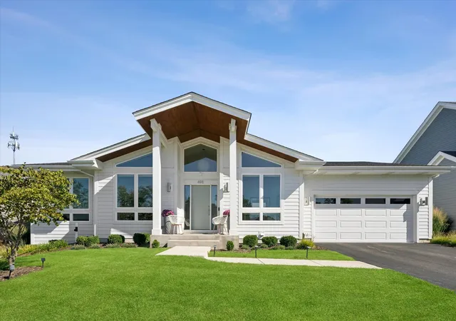 Photo 1 of Single family home for sale at 498 Cora Ln, Saint Charles, IL 60174 | MLS# 12773702 | Listing updated on 2026-10-07