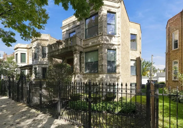 Listing Photo 4 - Condo for sale in building located at 3244 W Potomac Ave, Chicago, IL 60651