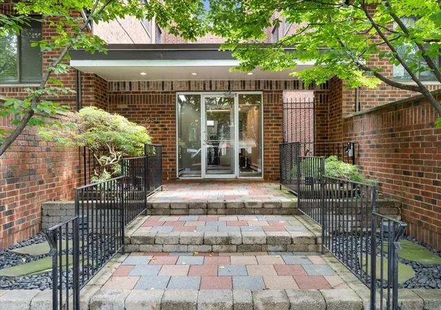 Photo 2 of Condo for sale at 1651 N Dayton St #104, Chicago, IL 60614 | MLS# 12773715 | Listing updated on 2026-10-06