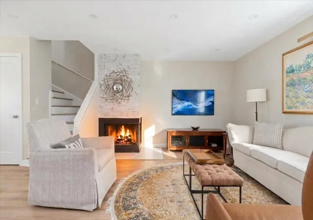 Photo 4 of Condo for sale at 1651 N Dayton St #104, Chicago, IL 60614 | MLS# 12773715 | Listing updated on 2026-10-09