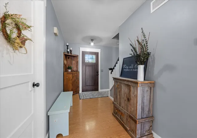 Photo 3 of Single family home for sale at 9n424 Tamara Dr, Elgin, IL 60124 | MLS# 12773742 | Listing updated on 2026-10-07