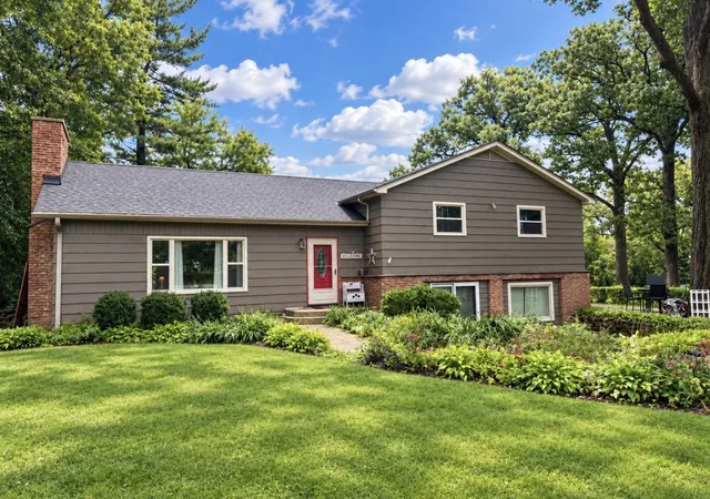 Photo 1 of Single family home for sale at 10874 E Flagg Rd, Rochelle, IL 61068 | MLS# 12773749 | Listing updated on 2026-10-07